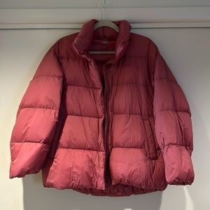 Uniqlo pink bomber